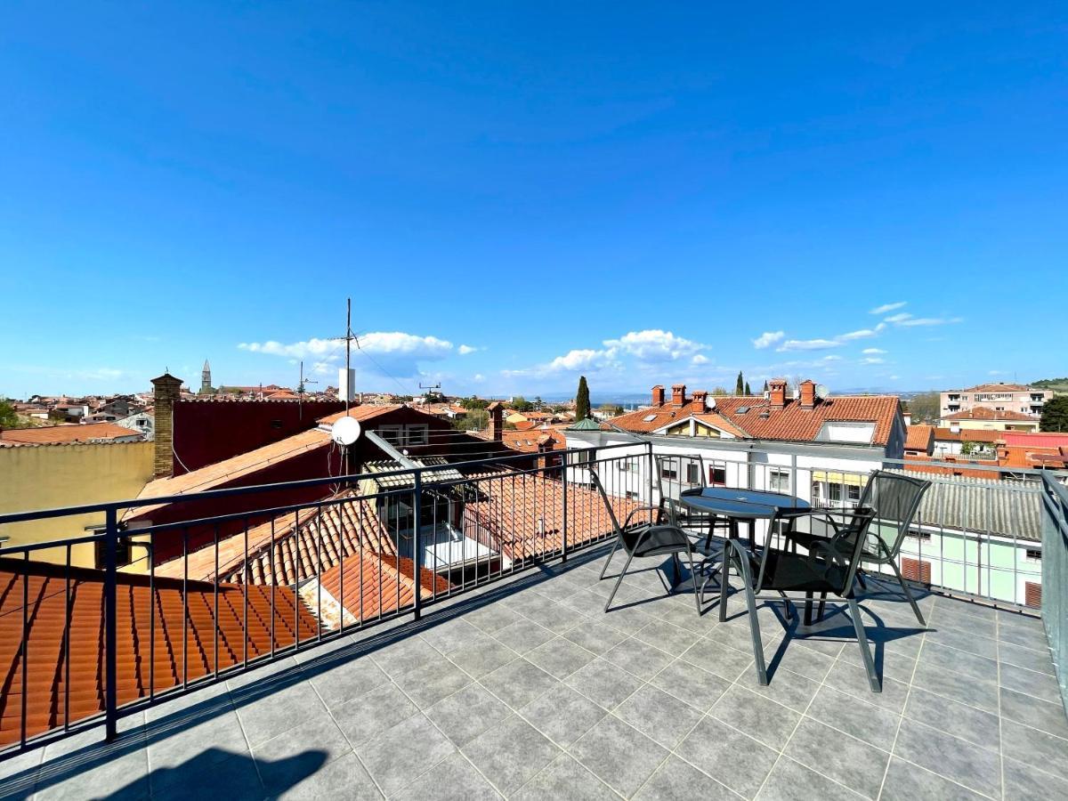 Happy Casa Isola Attico Apartment Izola Exterior photo